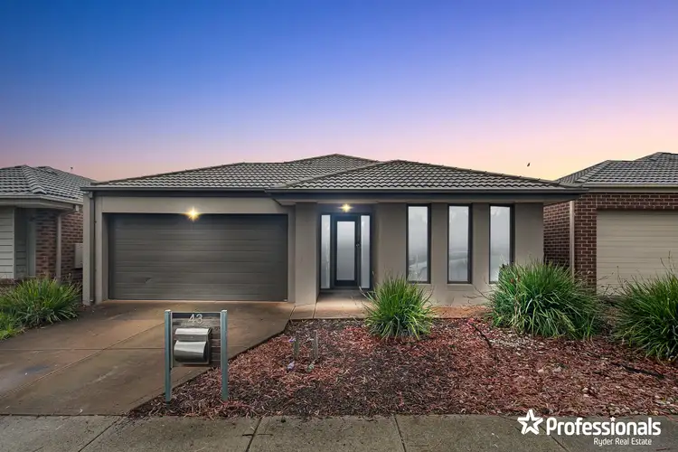 43 Avonmore Way, Weir Views VIC 3338
