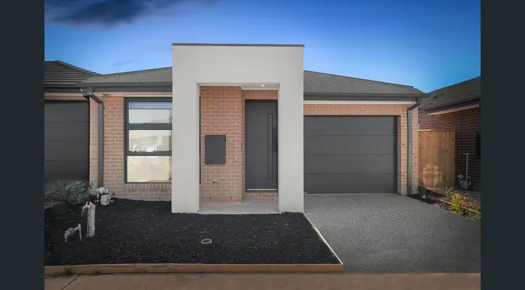 7 Harris Street, Rockbank VIC 3335