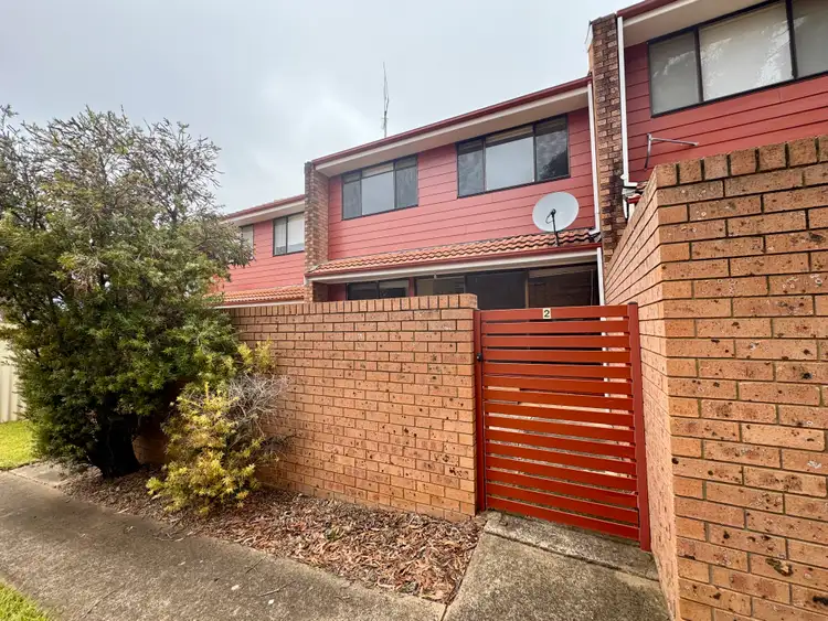 Main view of Homely unit listing, Unit 2 Yuranigh Court, Molong NSW 2866