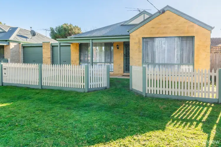 2B Worwong Avenue, Somerville VIC 3912