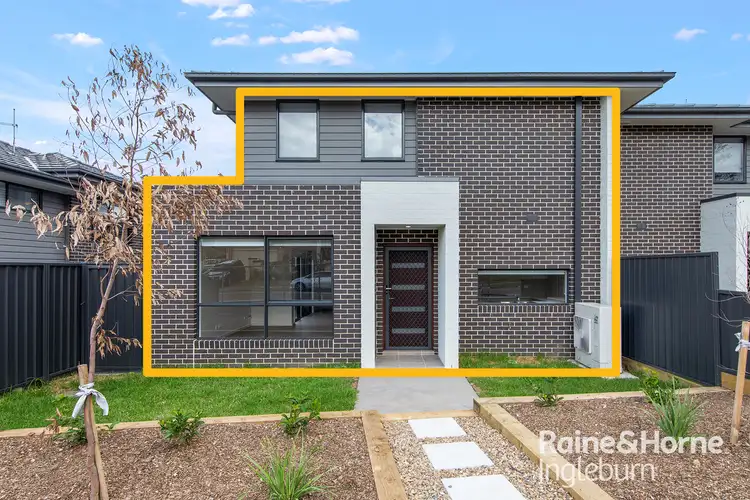 27/75 Mary Ann Drive, Glenfield NSW 2167