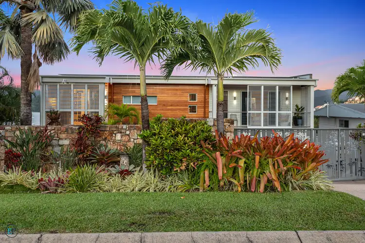 7 Summit Avenue, Airlie Beach QLD 4802