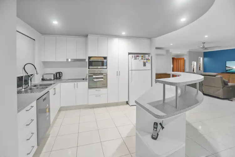 Fifth view of Homely house listing, 1 Lakeshore Circuit, Idalia QLD 4811
