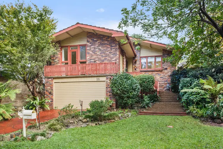 16 Gellatly Avenue, Figtree NSW 2525