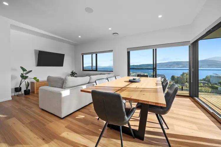6 Yachtsmans Way, Tranmere TAS 7018