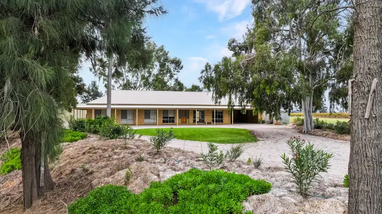 922 Whitton Stock Route Road, Yenda NSW 2681