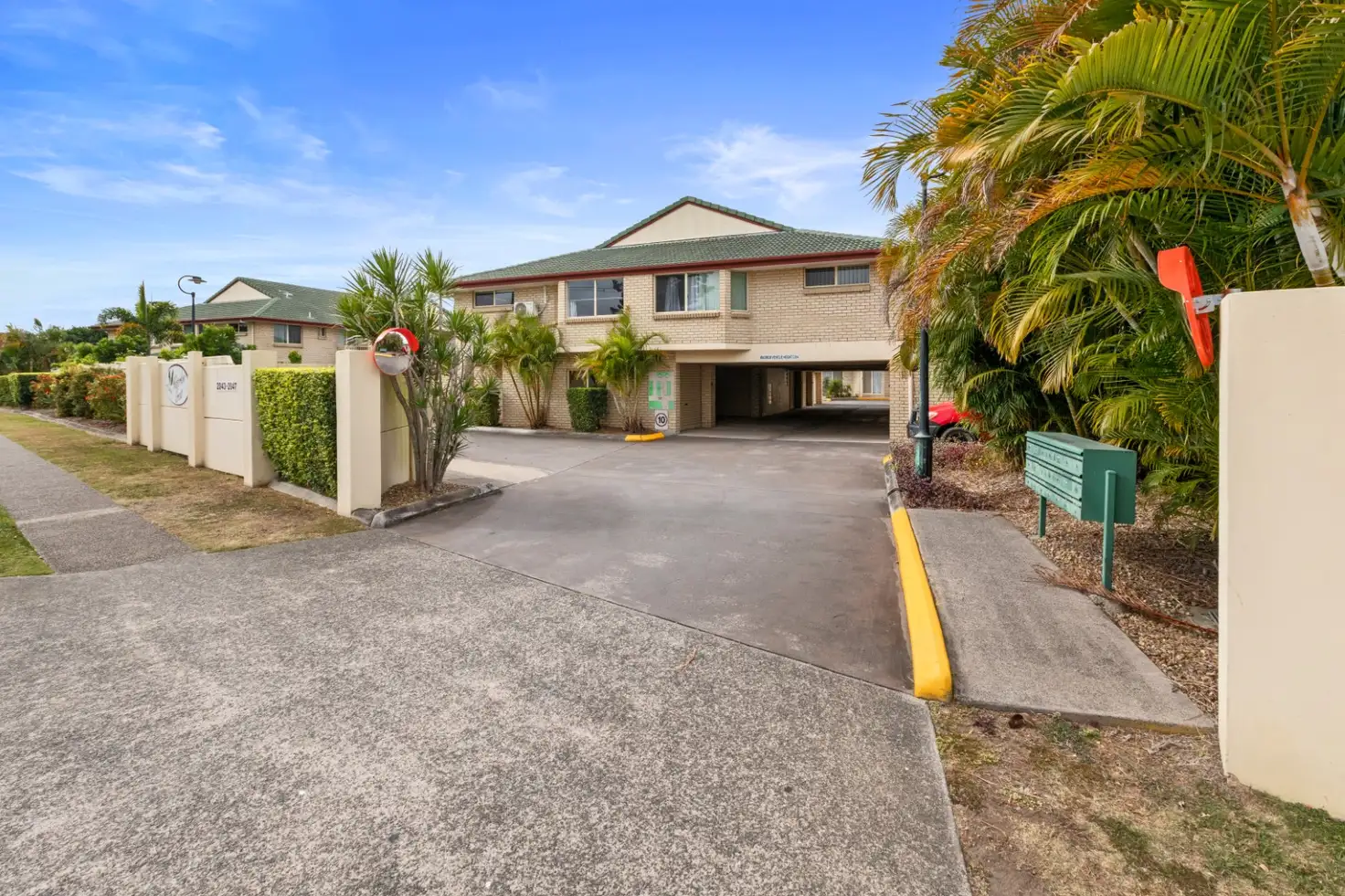 Main view of Homely unit listing, 15/2043 Wynnum Road, Wynnum West QLD 4178