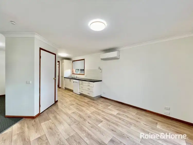 Fourth view of Homely semi-detached listing, 2/46 Boyd St, Kelso NSW 2795