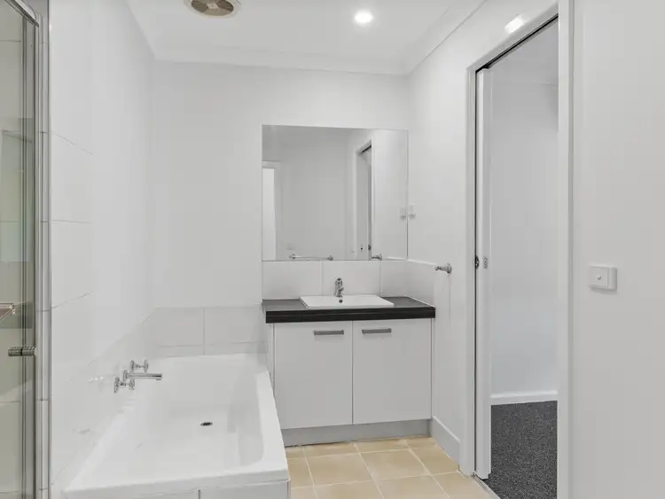 Fourth view of Homely house listing, 6 Briwood Court, West Albury NSW 2640