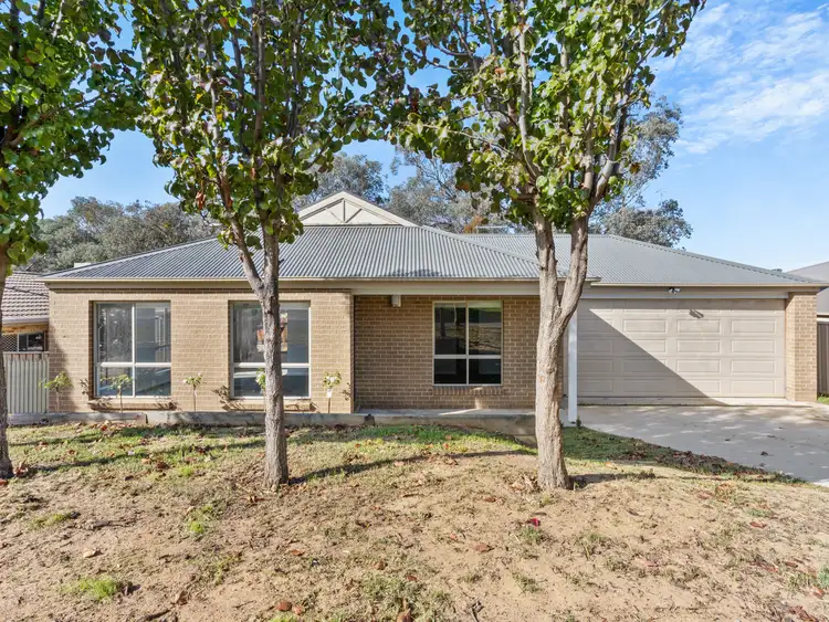 Fifth view of Homely house listing, 6 Briwood Court, West Albury NSW 2640