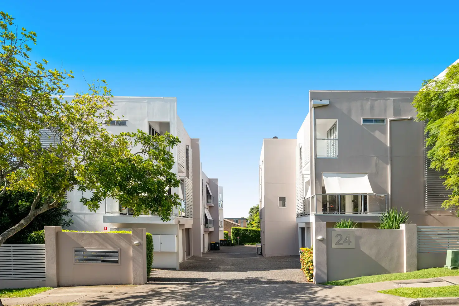 Main view of Homely townhouse listing, 9/24 Rogoona Street, Morningside QLD 4170