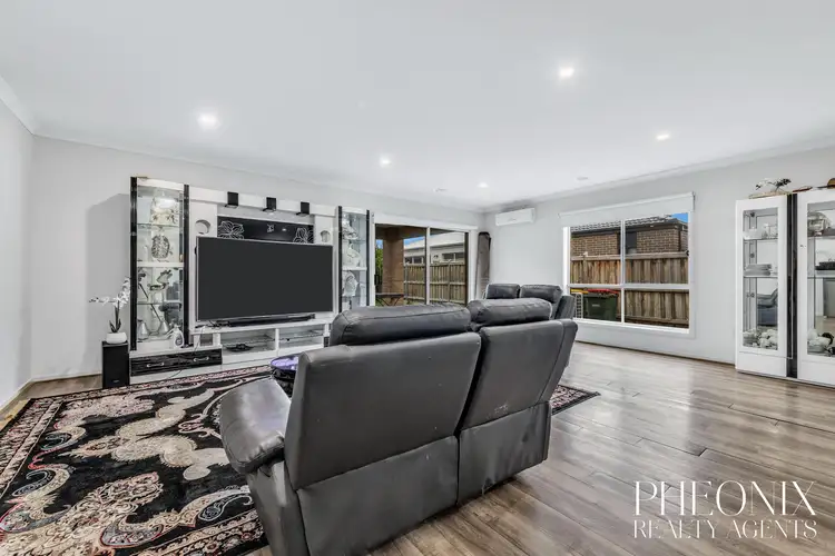 Seventh view of Homely house listing, 12 Cinnamara Circuit, Tarneit VIC 3029