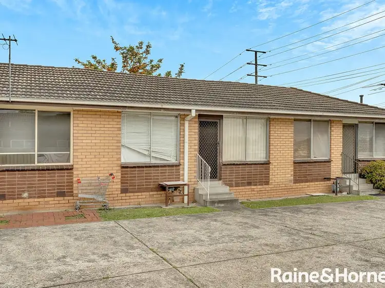 Main view of Homely unit listing, 2/16 King Street, Dallas VIC 3047