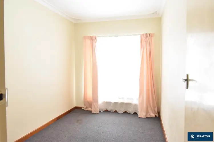 Sixth view of Homely house listing, 18 Lantana Way, Camillo WA 6111