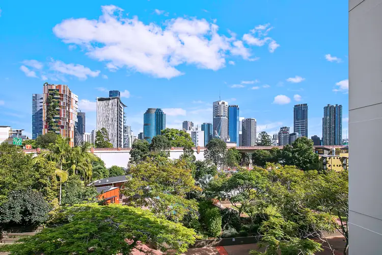 44/15 Goodwin Street, Kangaroo Point QLD 4169