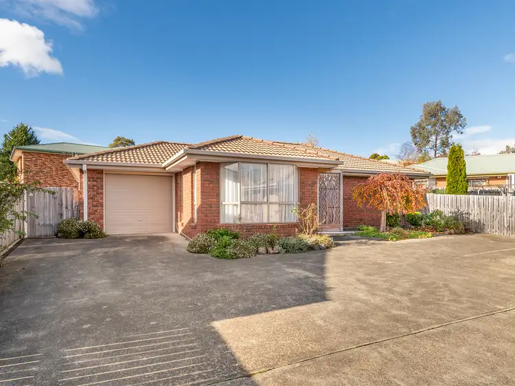 1/96 Redwood Road, Kingston TAS 7050