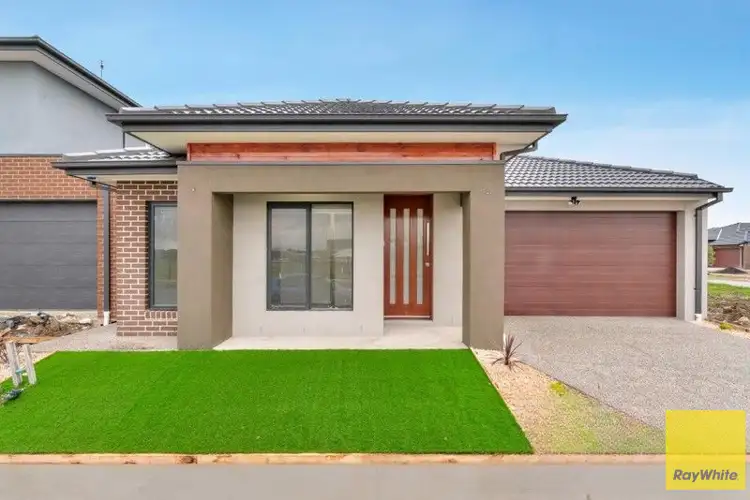 82 Exploration Avenue, Werribee VIC 3030