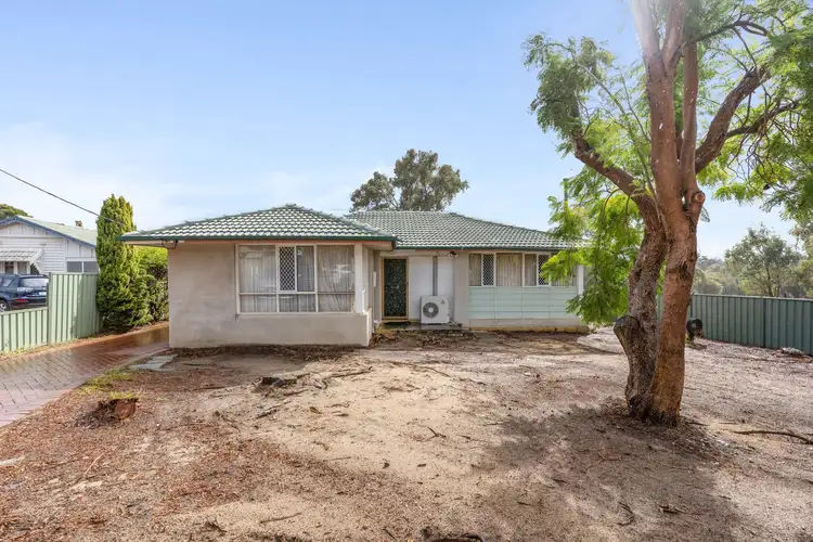 4 West Parade, South Guildford WA 6055