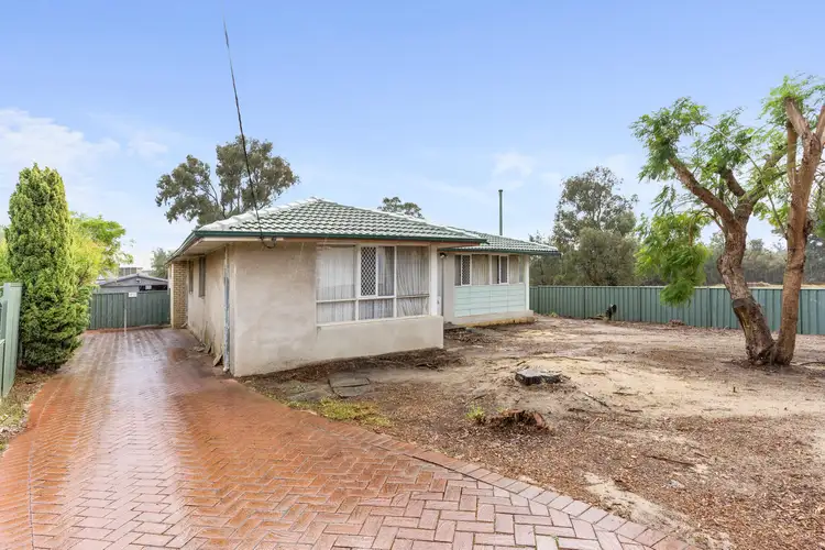 Second view of Homely house listing, 4 West Parade, South Guildford WA 6055