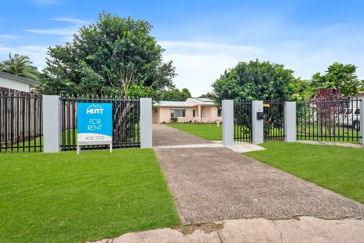 20 Malibu Close, White Rock QLD 4868
