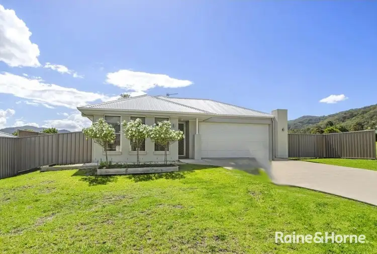 23 Rosella Drive