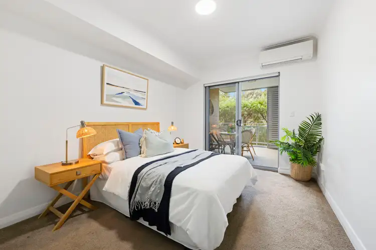Fifth view of Homely apartment listing, 4/4-8 Burne Avenue, Dee Why NSW 2099