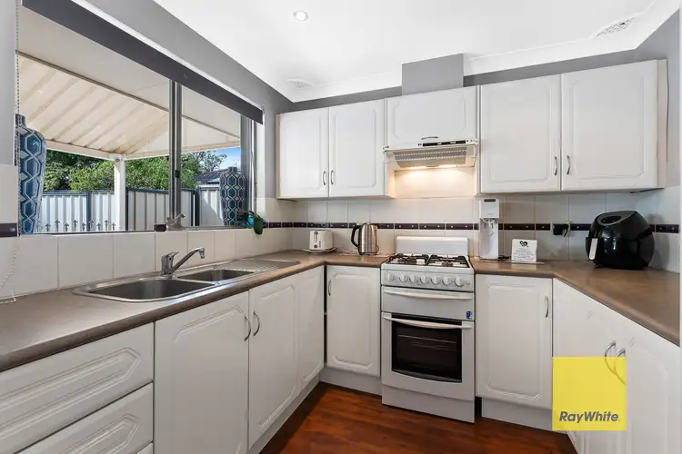 1 Mercer Place, Thornlie WA 6108