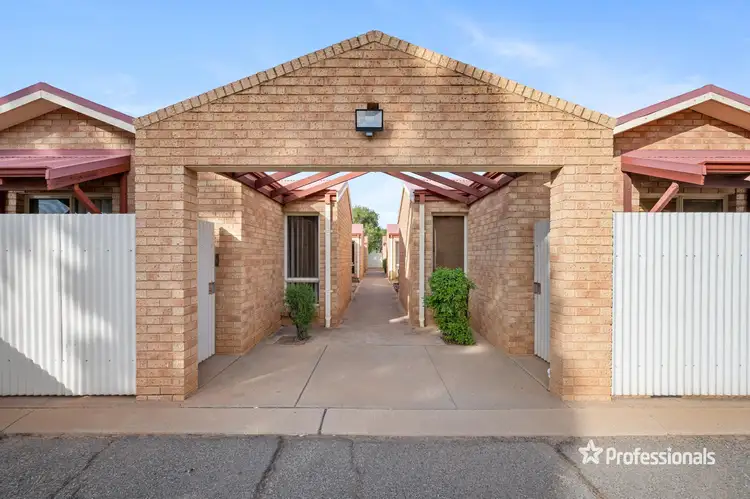 1/128 Burt Street, Boulder WA 6432