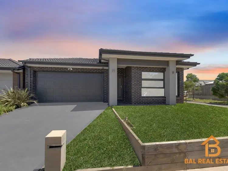 9 Bristol Street, Strathtulloh VIC 3338