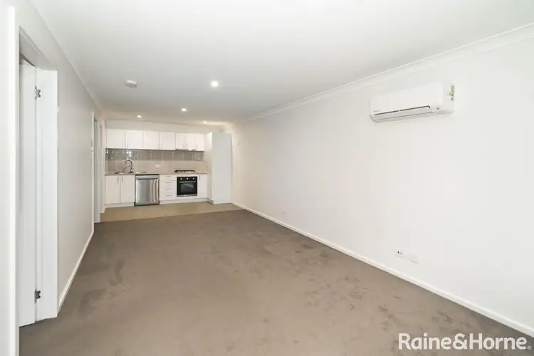 Fifth view of Homely unit listing, 2/7 Davies Place, Tolland NSW 2650