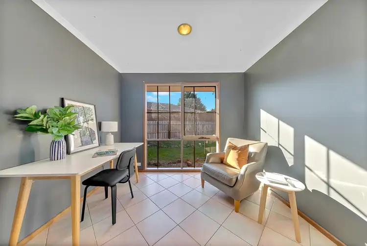 Seventh view of Homely house listing, 10 Penarth Court, Craigieburn VIC 3064