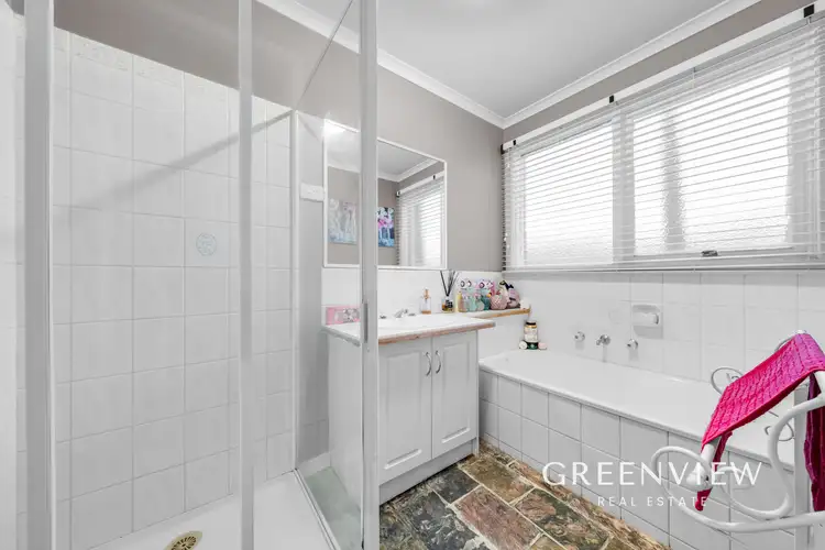 Sixth view of Homely house listing, 5 Vincent Court, Cranbourne North VIC 3977