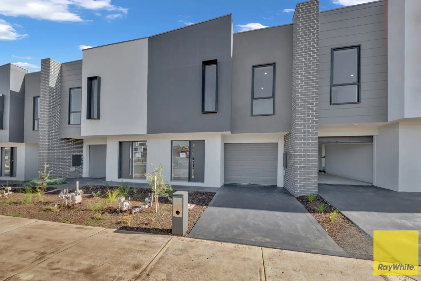 Main view of Homely townhouse listing, 20 Altura Drive, Truganina VIC 3029