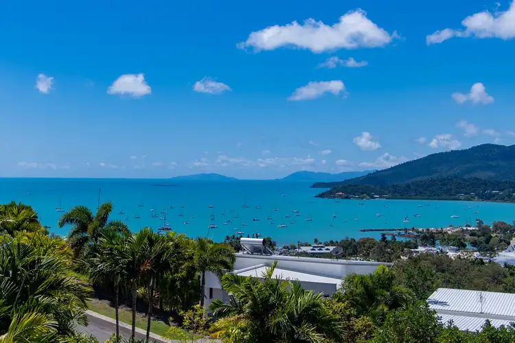 Second view of Homely house listing, 4/18 Seaview Drive, Airlie Beach QLD 4802