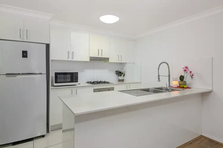 Third view of Homely apartment listing, 31/12-16 Hope Street, Rosehill NSW 2142