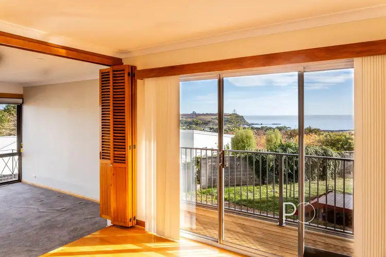 6 Sunset Court, Devonport TAS 7310