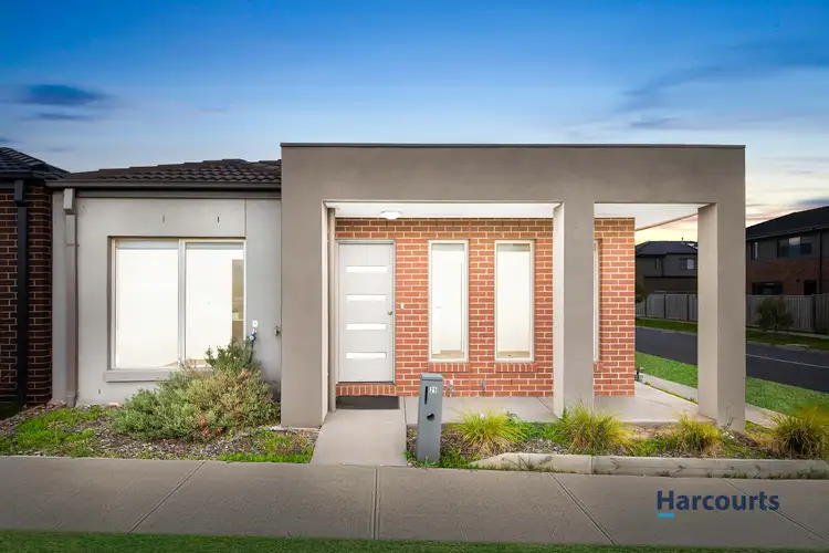 25 Fox Walk, Truganina VIC 3029