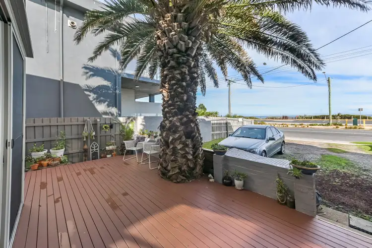 Second view of Homely unit listing, 3/186 Beach Road, Mordialloc VIC 3195