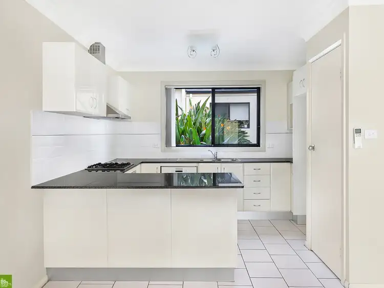9/15-17 Woodlawn Avenue, Mangerton NSW 2500