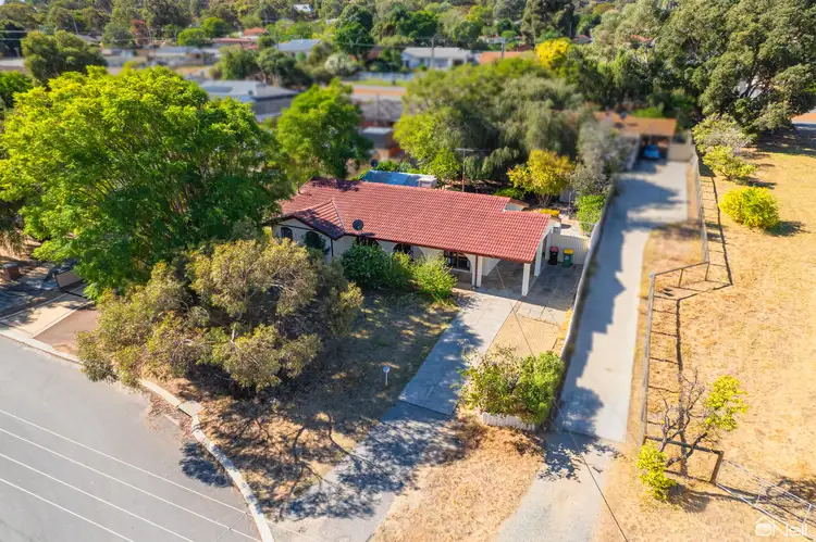 Main view of Homely house listing, 31 Lensham Place, Armadale WA 6112