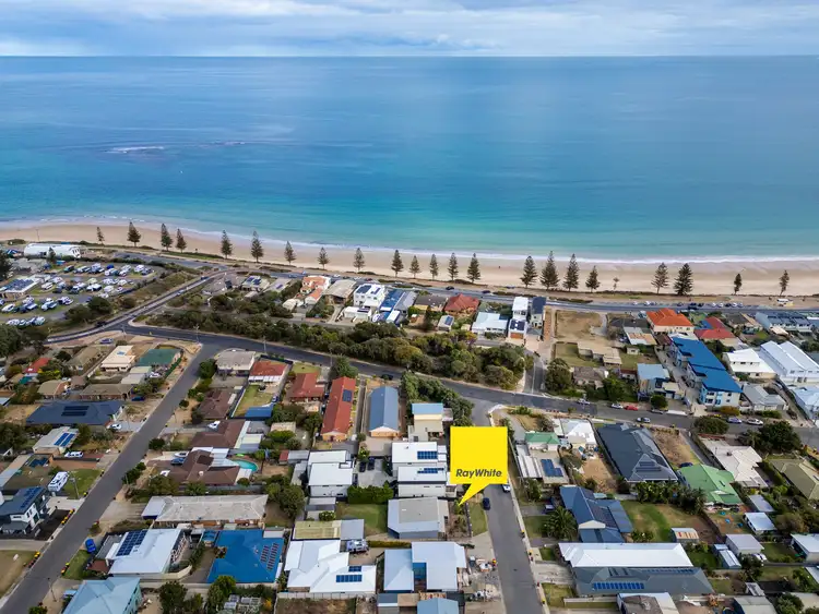4 Martin Place, Christies Beach SA 5165