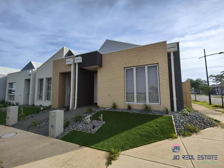 19 Grazing Road