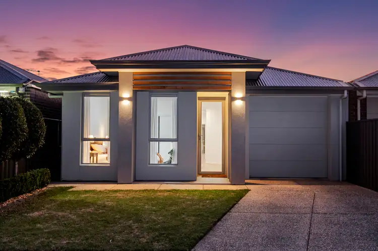 4a Dampier Avenue, Findon SA 5023