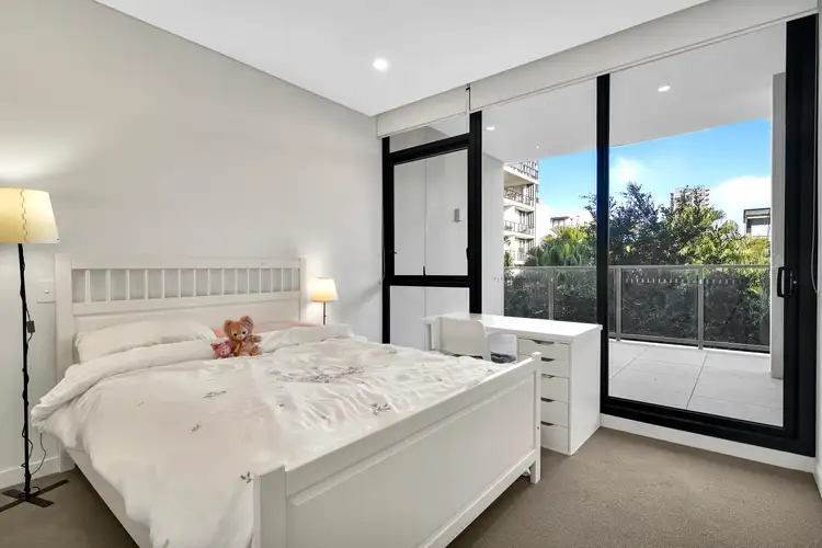 Fourth view of Homely apartment listing, 1402/15 Lachlan Street, Waterloo NSW 2017