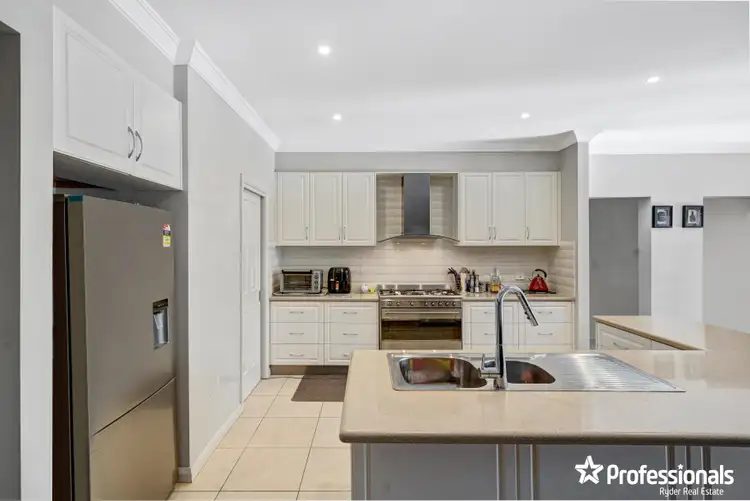 Sixth view of Homely house listing, 7 Robinia Court, Harkness VIC 3337