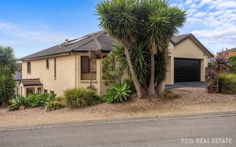 6 Tudor Avenue, Victor Harbor SA 5211