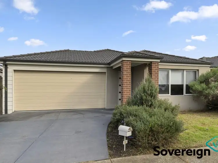 22 Bales Road, Cranbourne East VIC 3977
