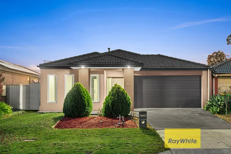 43 Warbler Street, Pakenham VIC 3810