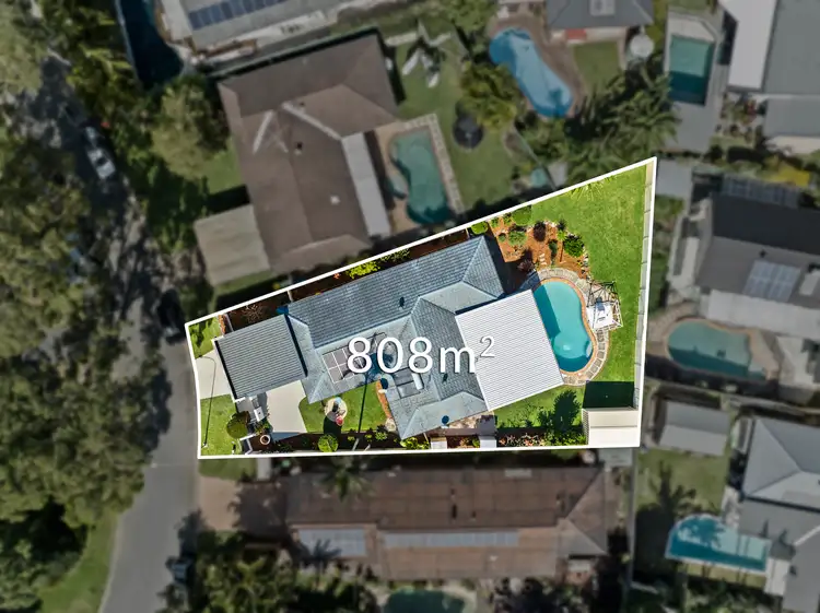33 Homebush Drive, Robina QLD 4226