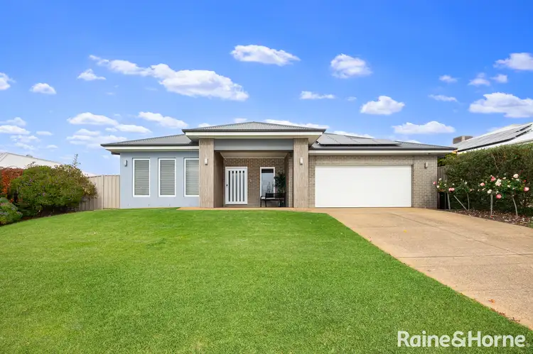 43 Kaloona Drive, Bourkelands NSW 2650